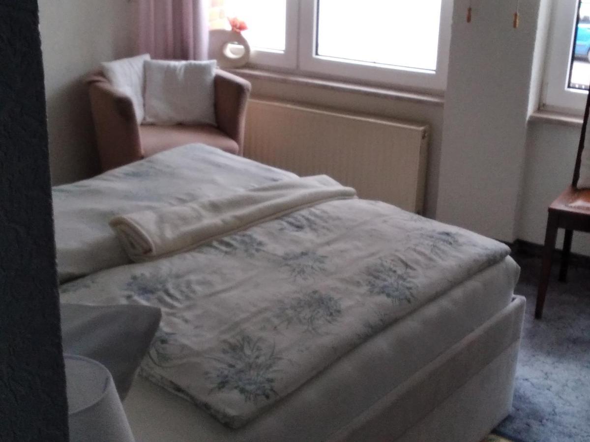Pension Schulze โอราเนียนบัมเวอร์ลิทซ์ ภายนอก รูปภาพ
